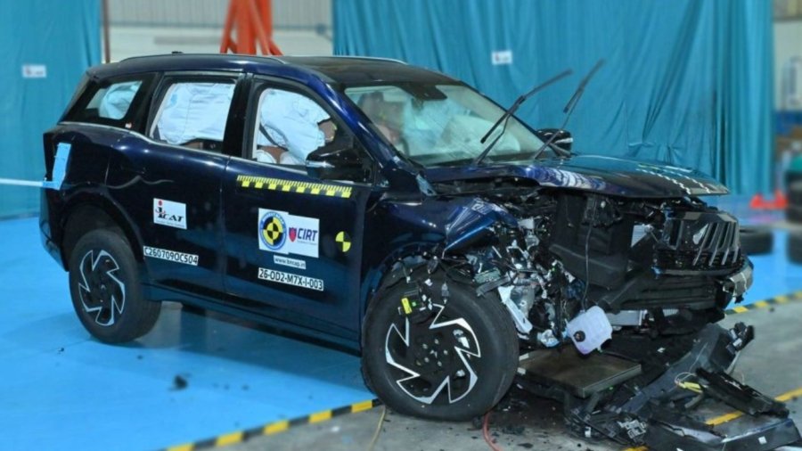 Mahindra XUV 7XO Secures Full 5 Stars In Bharat NCAP Crash Tests Mahindra XUV 7XO Secures Full 5 Stars In Bharat NCAP Crash Tests